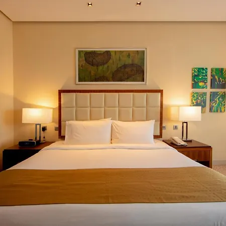 Holiday Inn Cochin By Ihg Kochi Exterior photo A bedroom at the Taj Mahal Palace